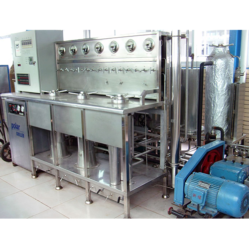 Supercritical foaming equipment